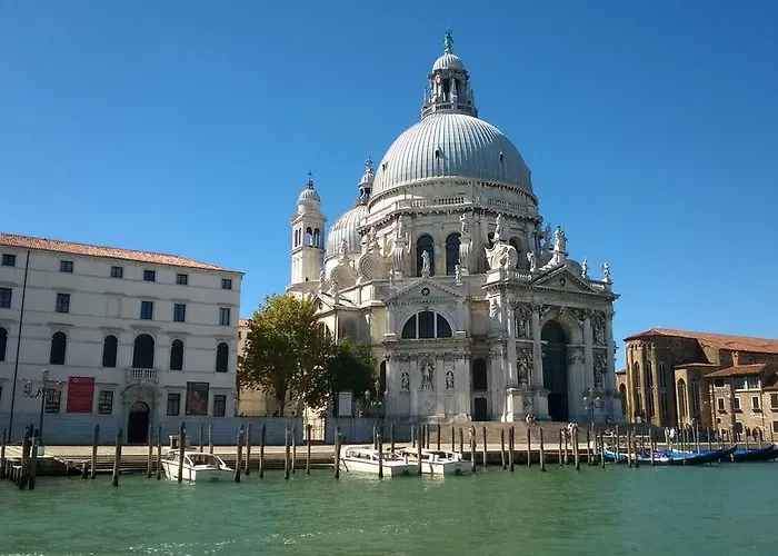 דירה In Back To San Marco Tourist ונציה