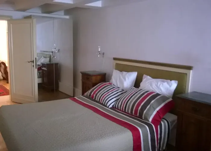 In Back To San Marco Tourist ונציה